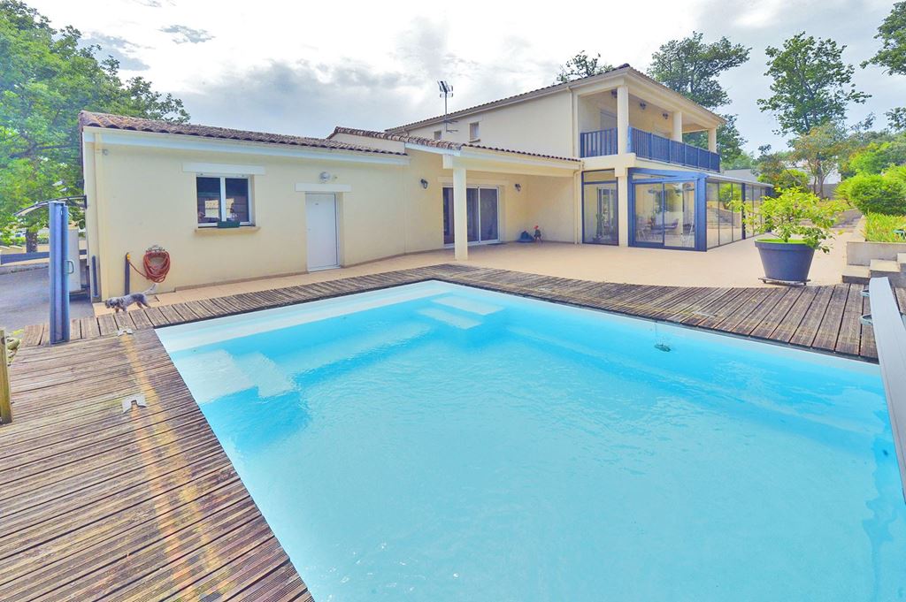 Maison MESCHERS SUR GIRONDE 789000€ Agence de L'Estuaire Maison MESCHERS SUR GIRONDE 789000€ Agence de L'Estuaire