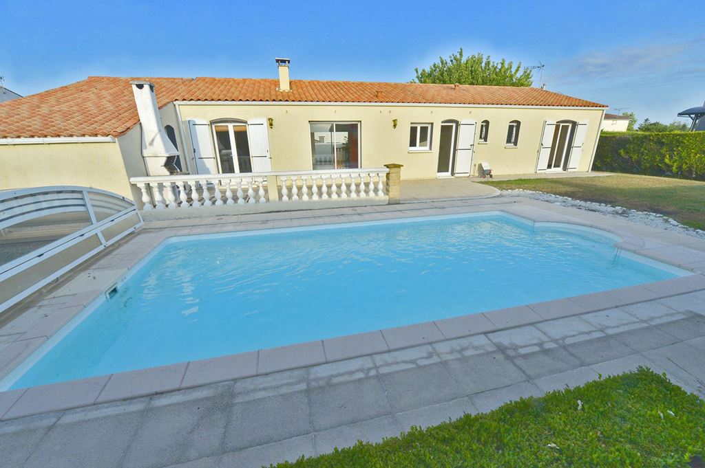 Maison SEMUSSAC 299000€ Agence de L'Estuaire Maison SEMUSSAC 299000€ Agence de L'Estuaire