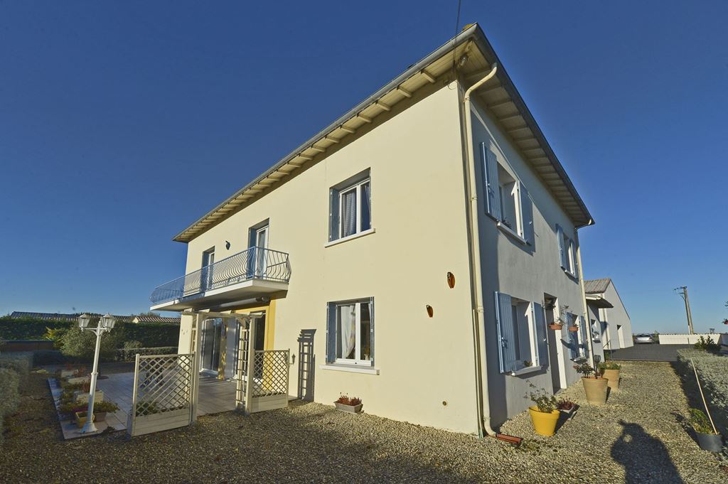 Maison MEURSAC 434500€ Agence de L'Estuaire Maison MEURSAC 434500€ Agence de L'Estuaire